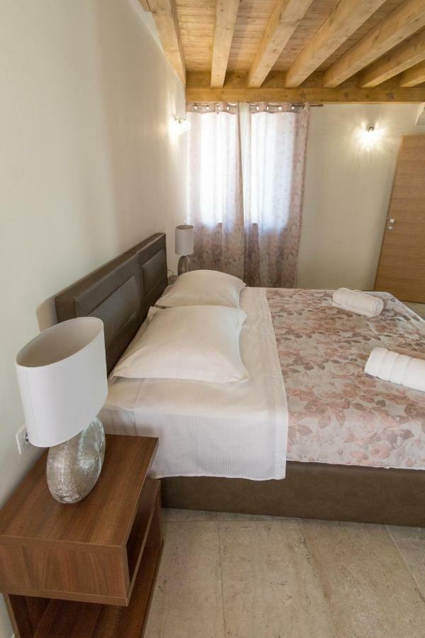 Jr Luxury Guesthouse2 スプリト エクステリア 写真