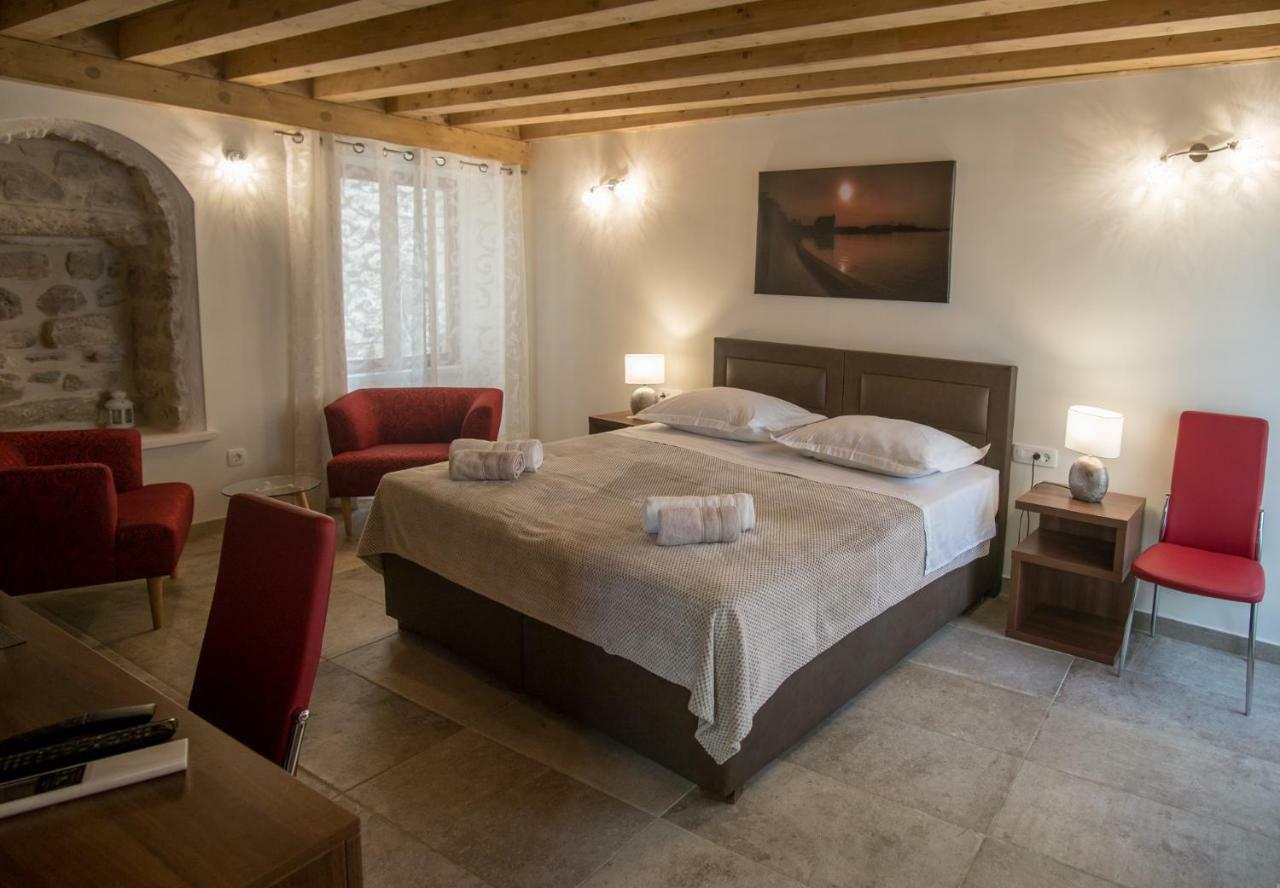 Jr Luxury Guesthouse2 スプリト エクステリア 写真