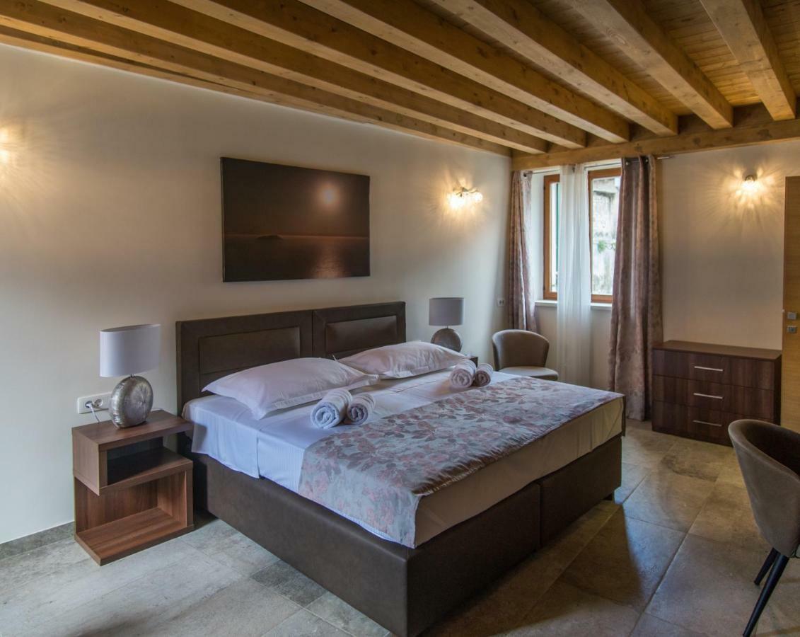 Jr Luxury Guesthouse2 スプリト エクステリア 写真